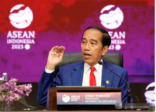 中国高铁头号粉丝,东南亚亲中总统佐科,究竟是何来头?