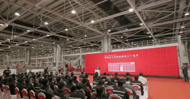 倒逼转型！特斯拉强踢中企零件，成本飙30%，专家：根本绕不开！-有驾