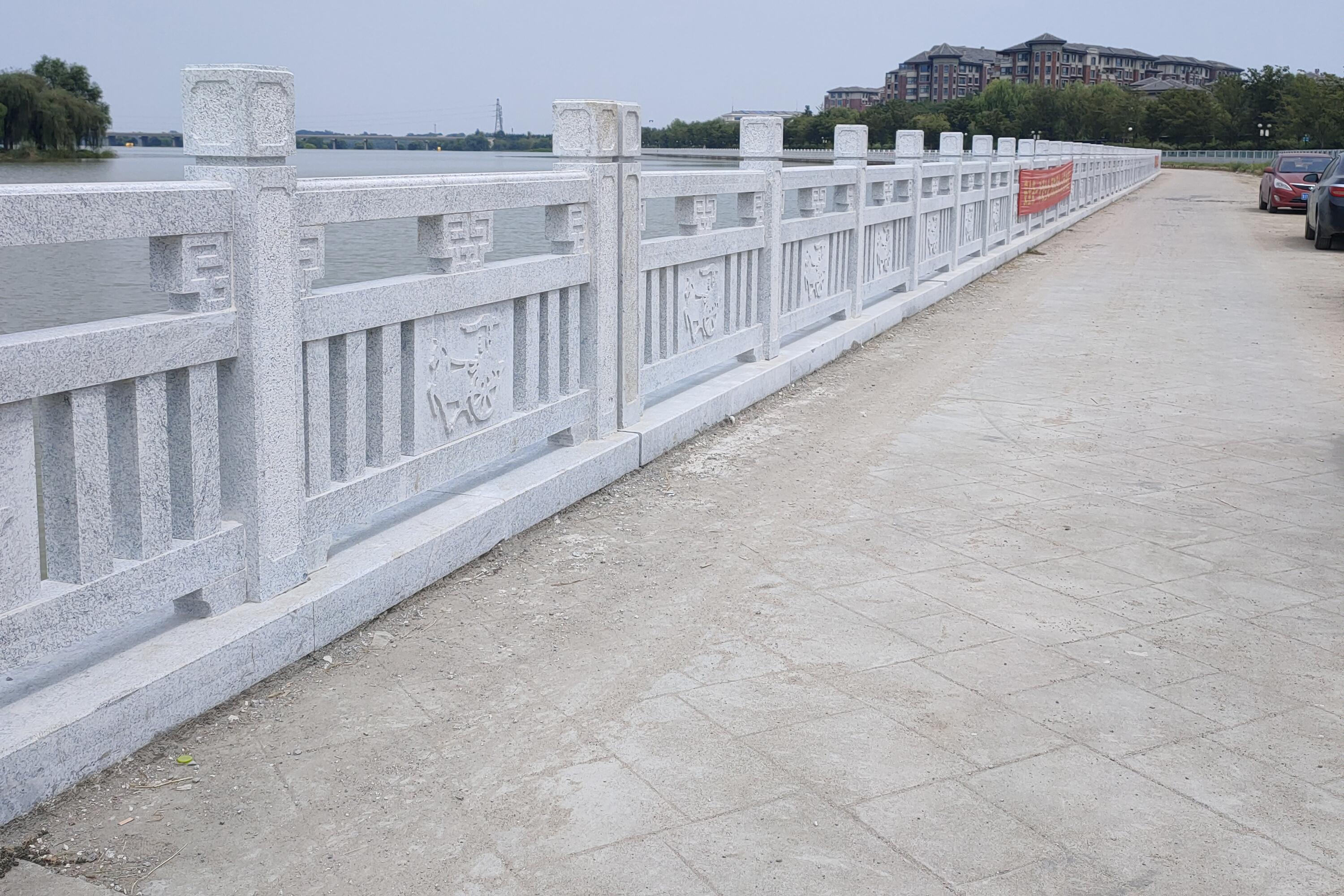 花岗岩栏杆定制安装,艺术与技术的完美结合!