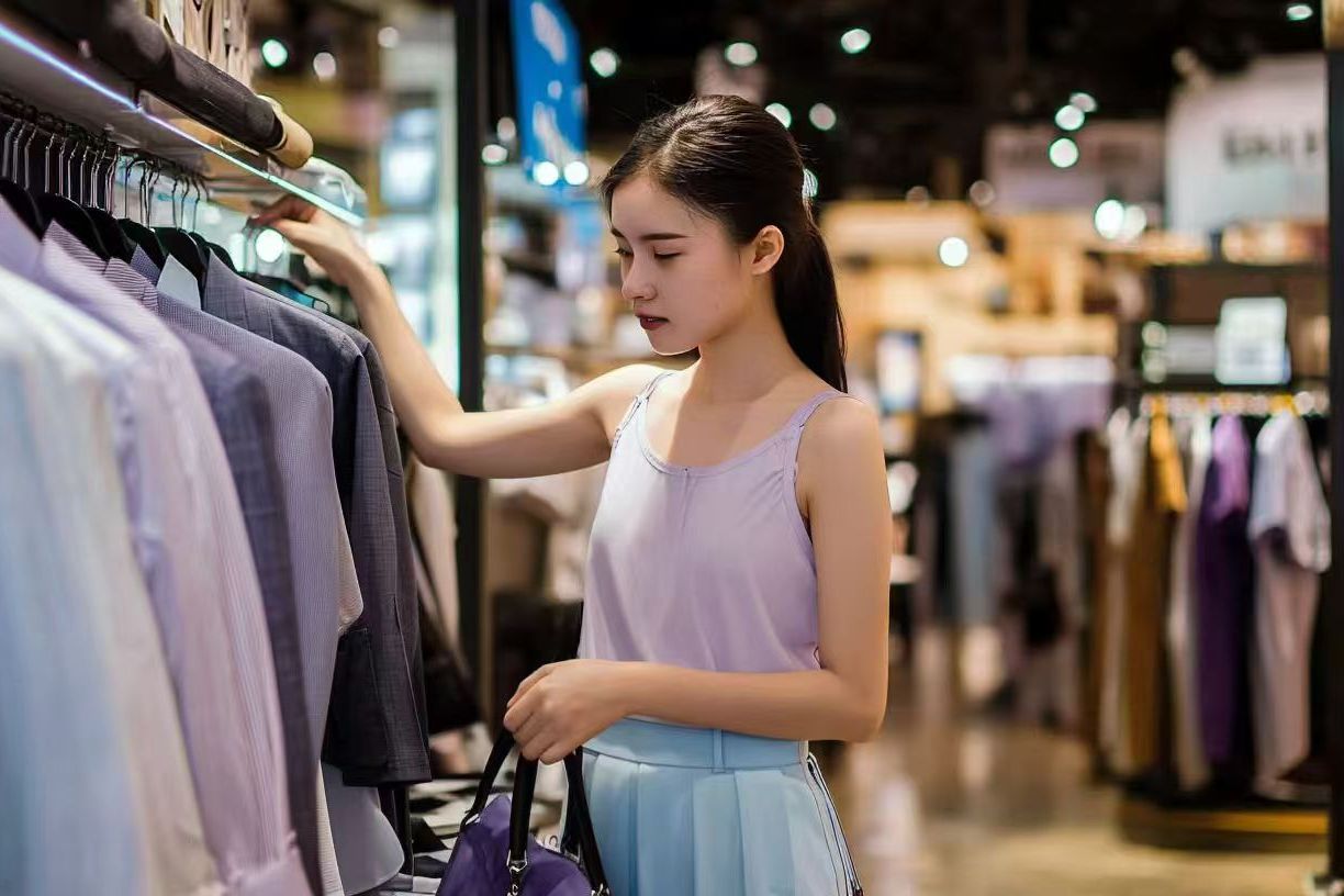 七夕节消费趋势观察：唯品会数据显示大牌奢品成礼赠主流