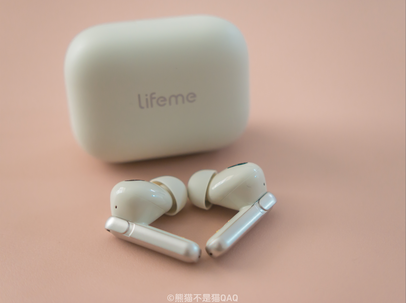 青年良品,颜值好物!聊聊设计在线的魅蓝blus e pro