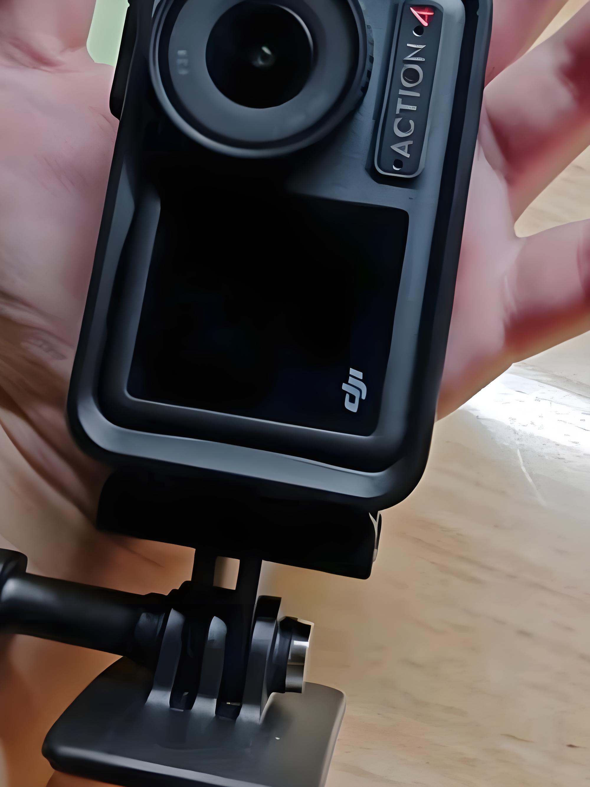大疆 dji osmo action 4灵眸运动相机值得入手吗