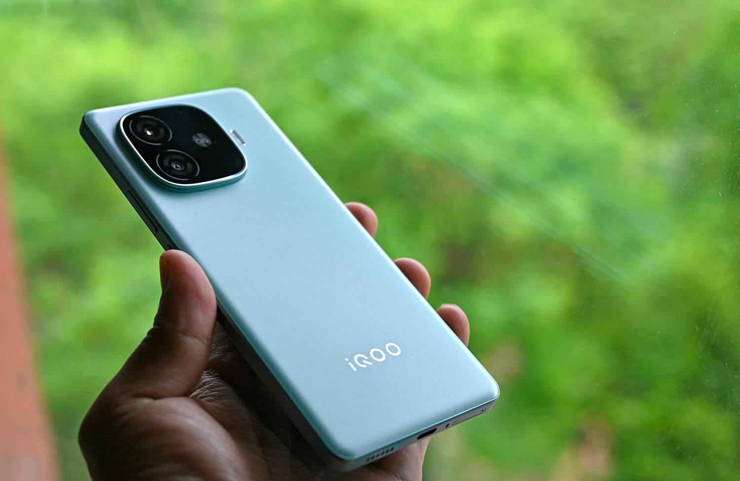 vivo iqoo系列手机推荐,这两款性价比高值得买,内存大性能强