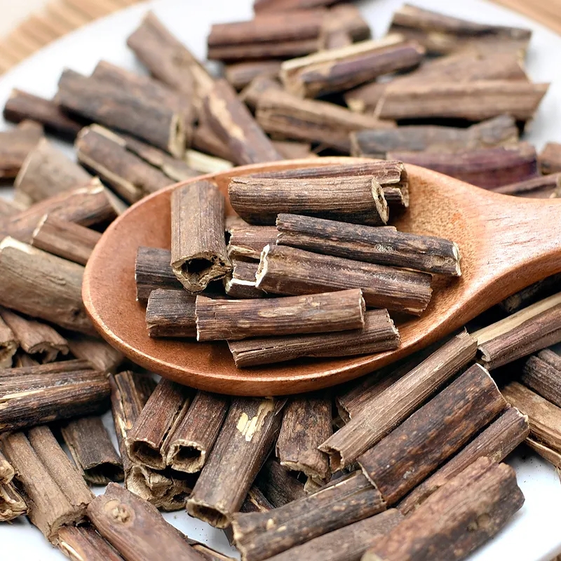 排草:炖肉中的天然防腐剂,每公斤卤水放1到2克,去腥软化肉质,排草的