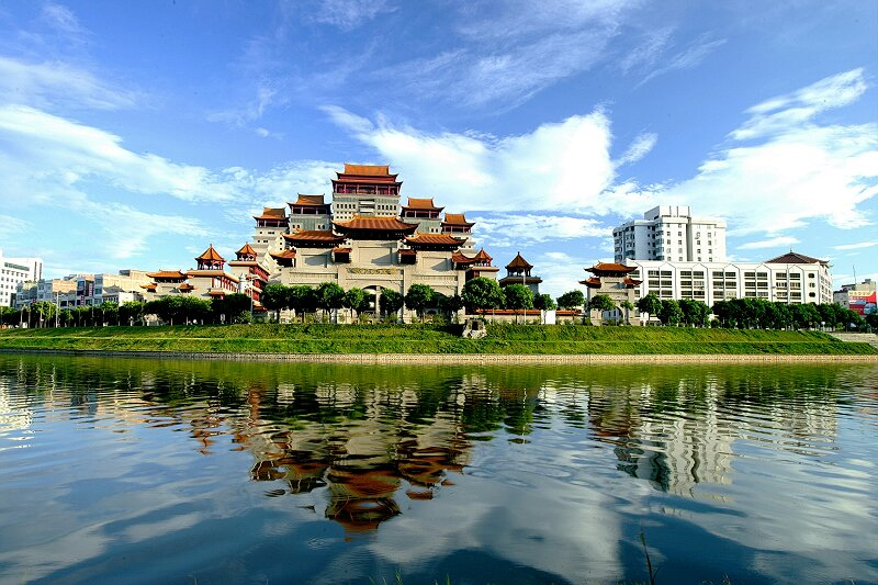 外地人第一次去玉林,必打卡的五大热门景区,你都去过哪几个?