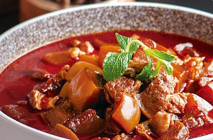 家常黄焖牛肉,简单几步做出饭店味道,色香味俱全,快来试试!