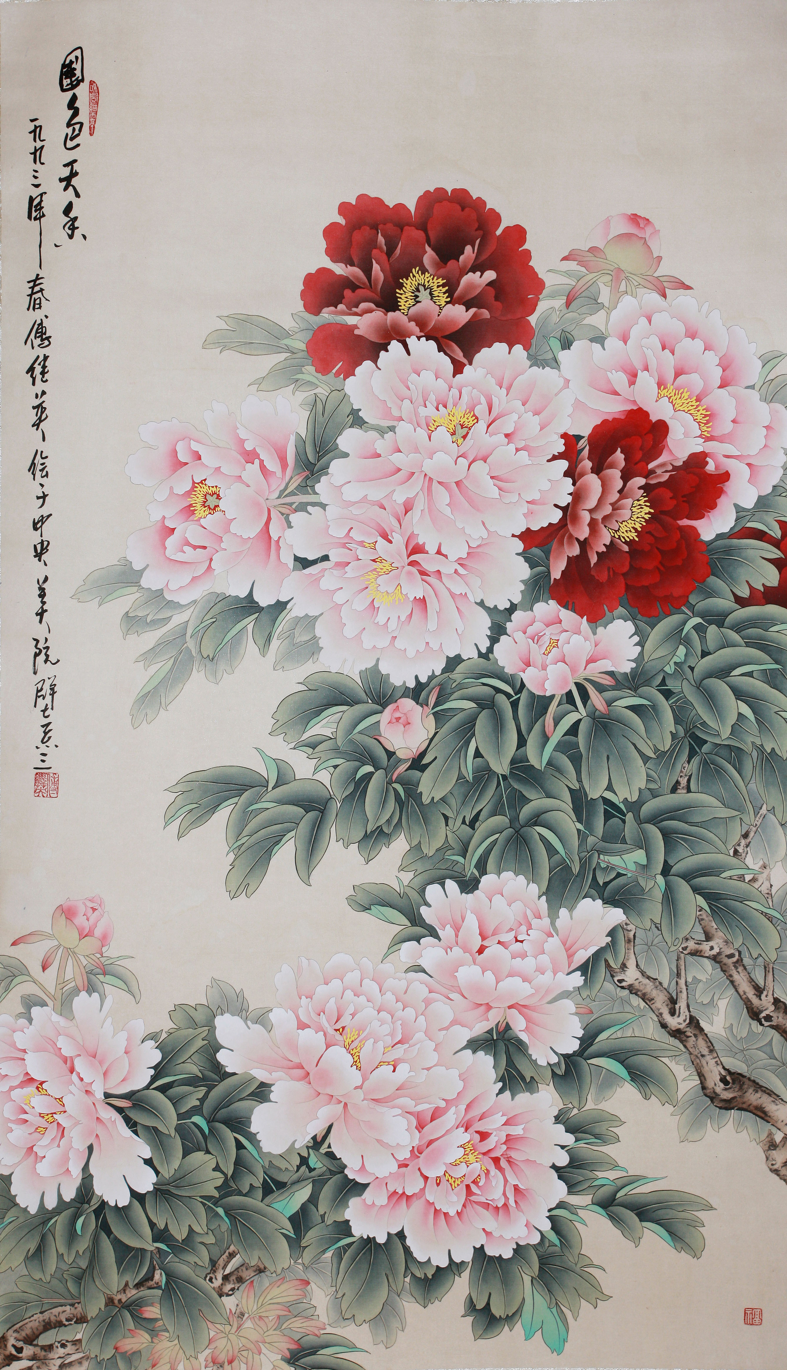 家庭客厅内最适合挂什么画?国画牡丹让生活富有情趣