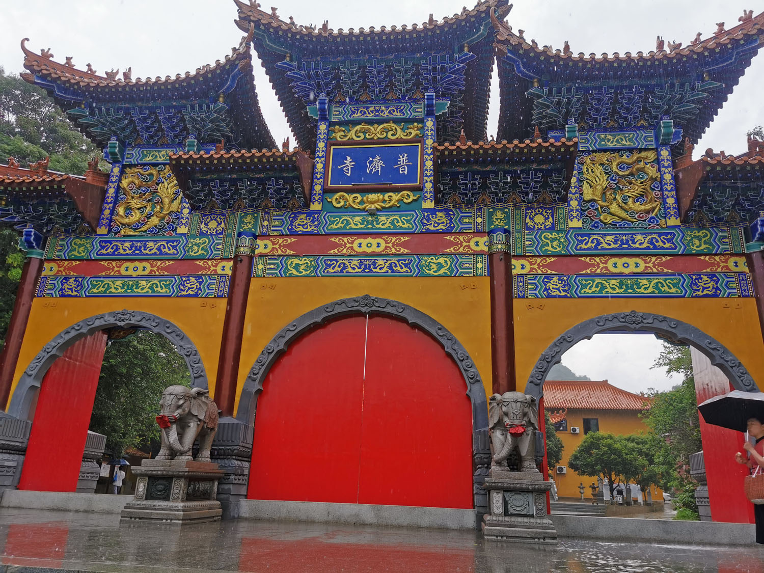 郴州普济寺:江南佛地的传奇