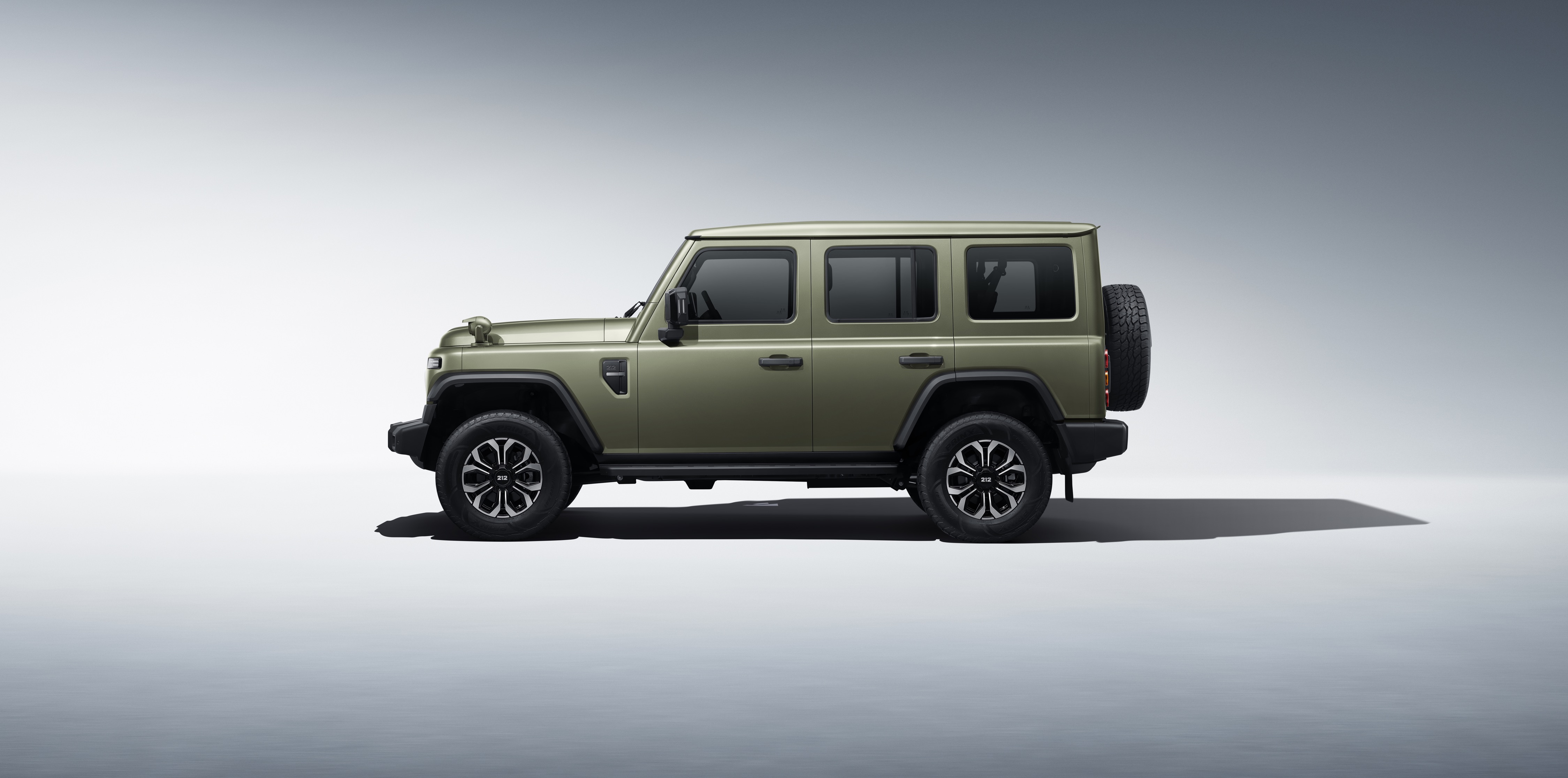 中国越野车的传奇,212越野车品牌重回市场