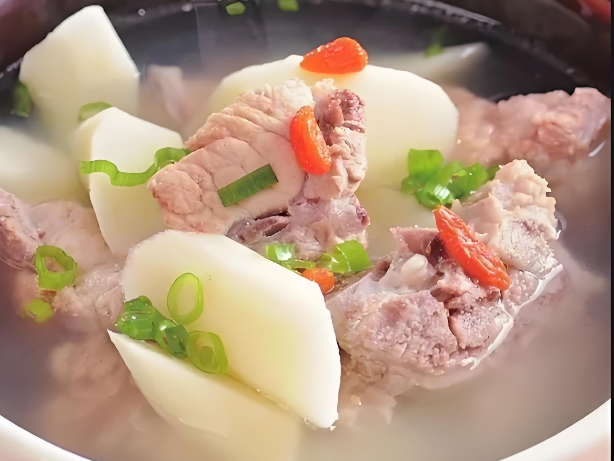 山药炖排骨秋季进补,健脾养胃增强免疫,滋补暖身正当时