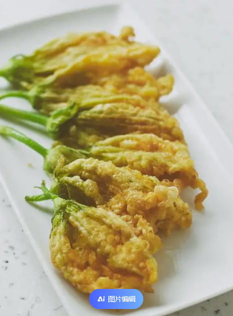 清新美味,时令爽口的油炸南瓜花