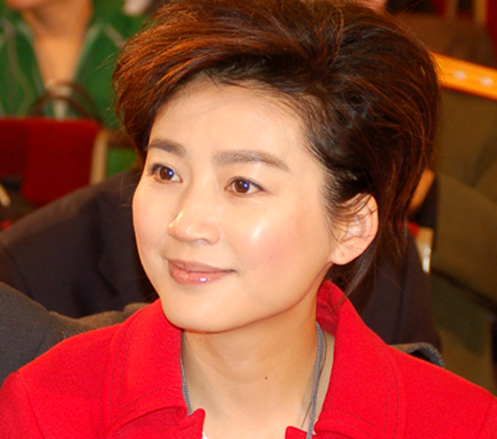 因《开心辞典》爆红,结婚两次,56岁无儿无女,王小丫后悔了吗