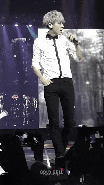 exo朴灿烈的腿,比某些人的命还长!