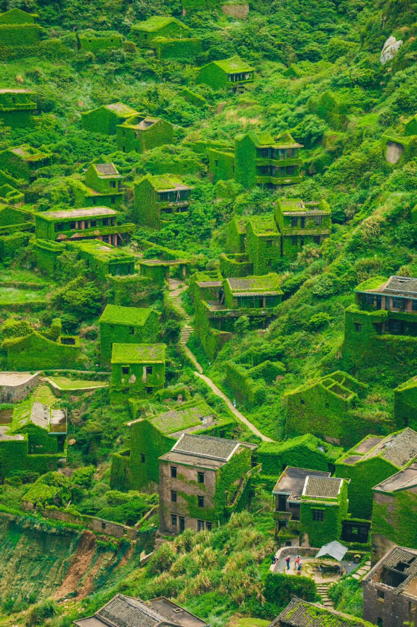 嵊泗无人村,海天一色中做孤独的守望者