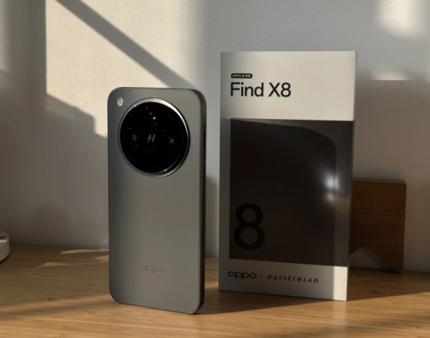 OPPO Find X8