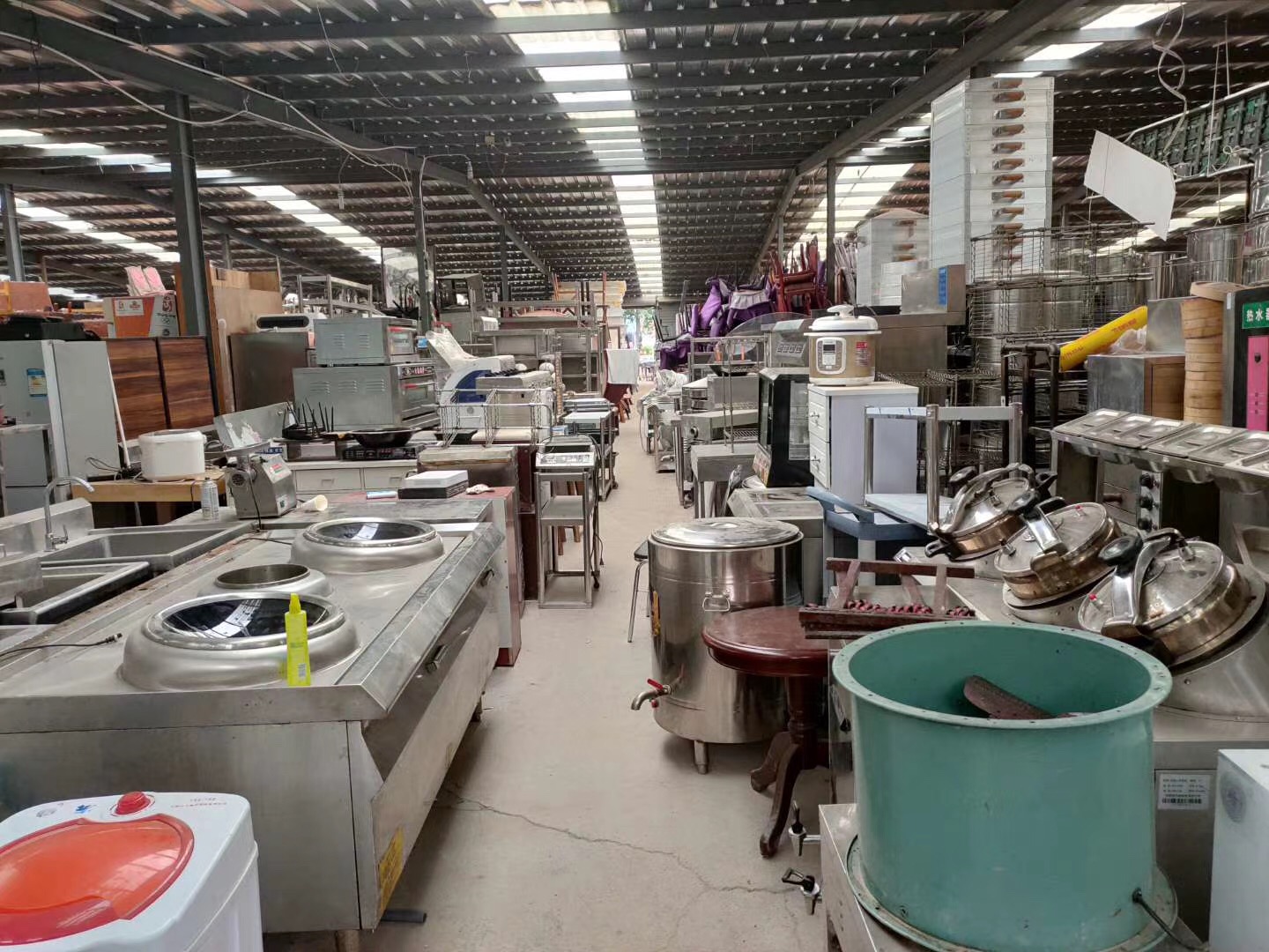 广东惠昌废旧物资回收公司,20年专注废品回收酒店公寓用品回收!