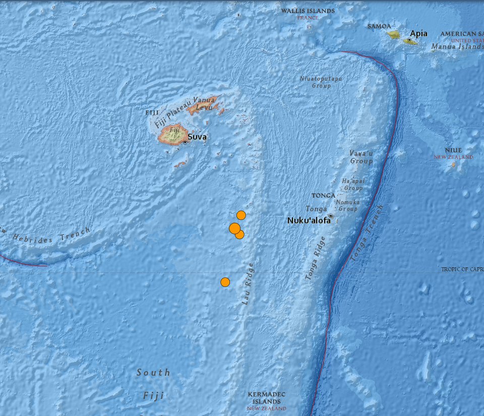 斐济群岛以南海域发生55级地震,震源深度590千米