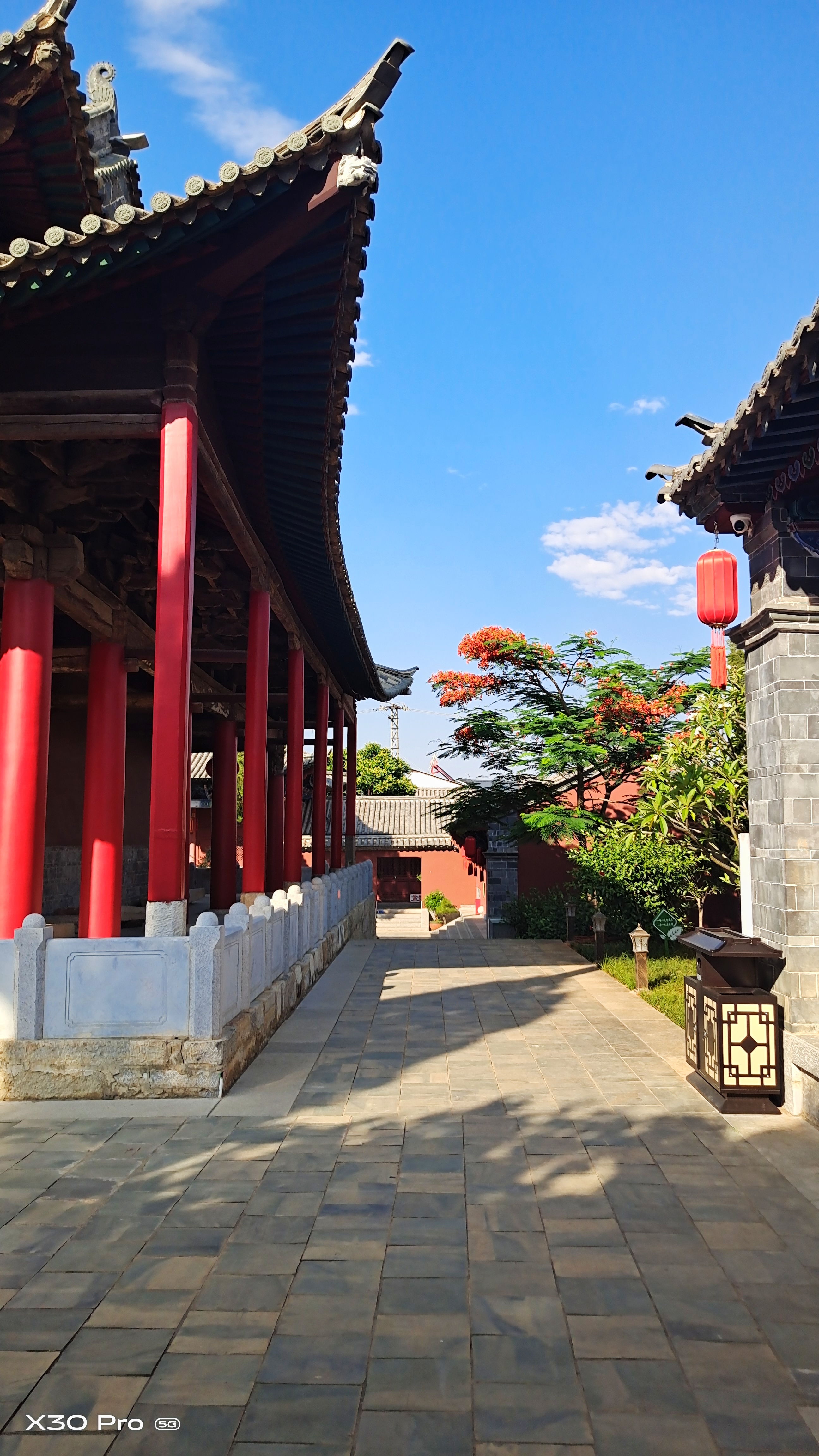 建水县崇文塔古老而壮观