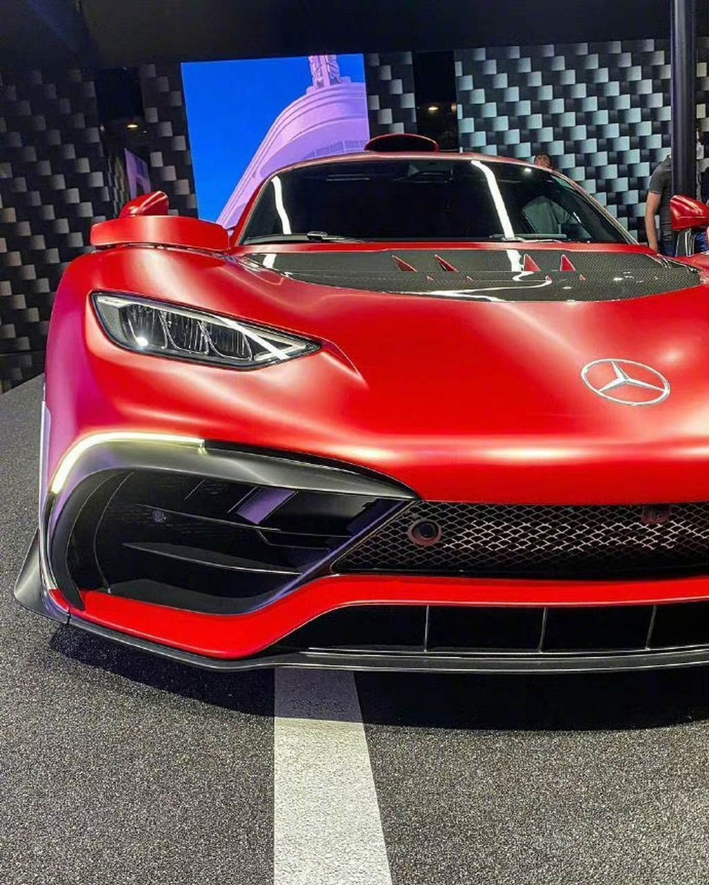 梅赛德斯mercedes amg project one,颜色很赞!