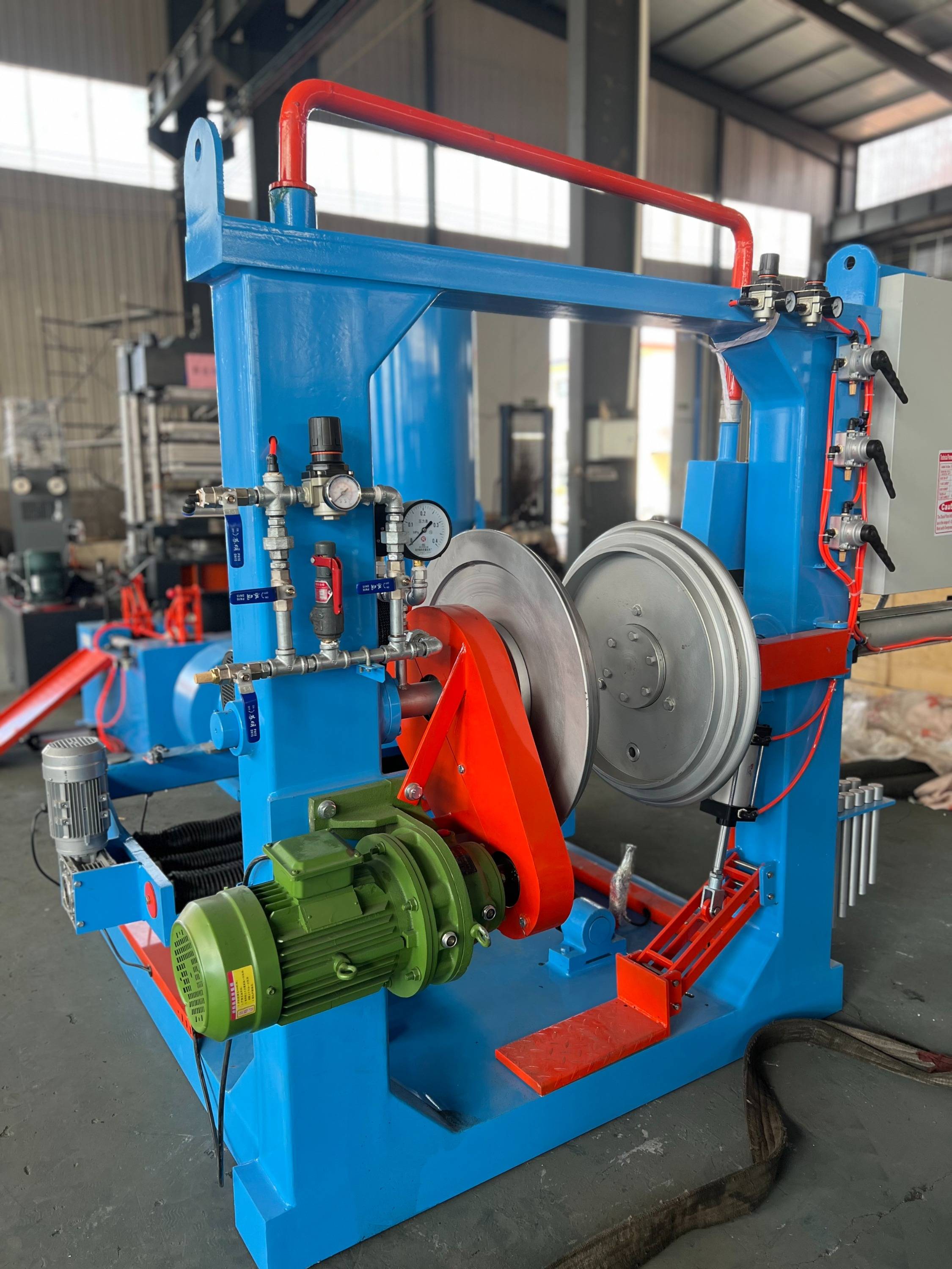 湖南卡车轮胎翻新设备