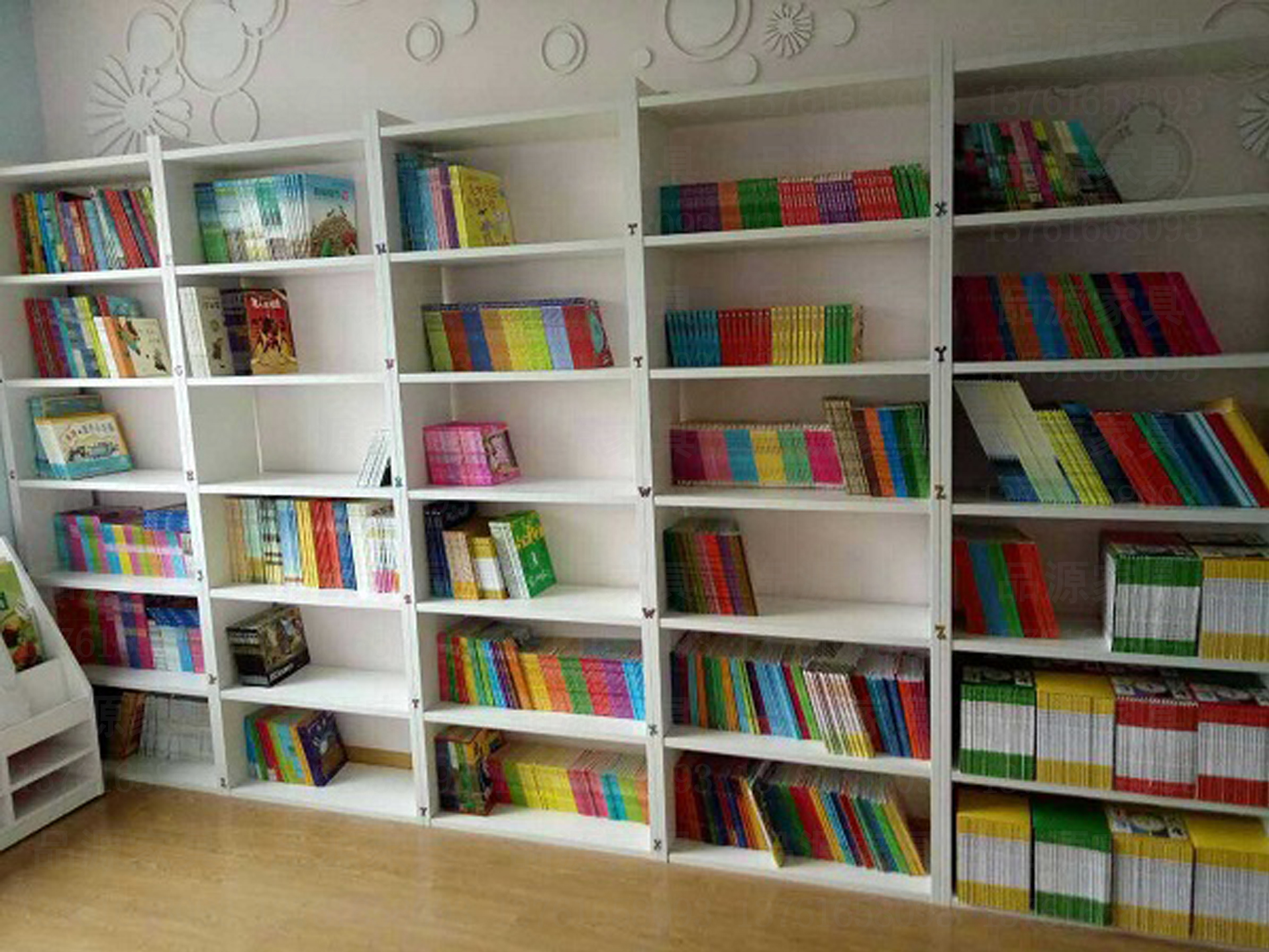 幼儿绘本馆书架高度解析:满足不同年龄段儿童的需求