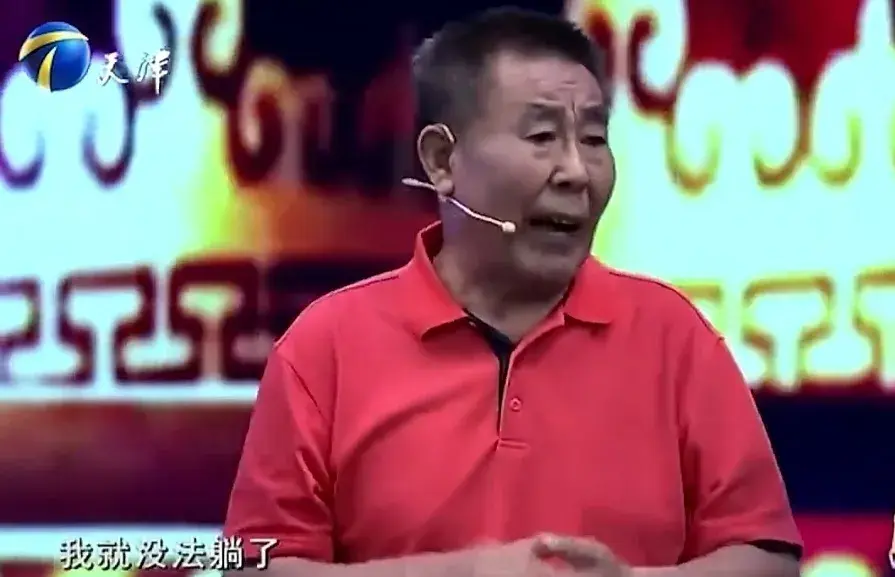 李文启:娶了圈外妻子婚后生一女,和女演员照相惹得老伴狂吃醋!