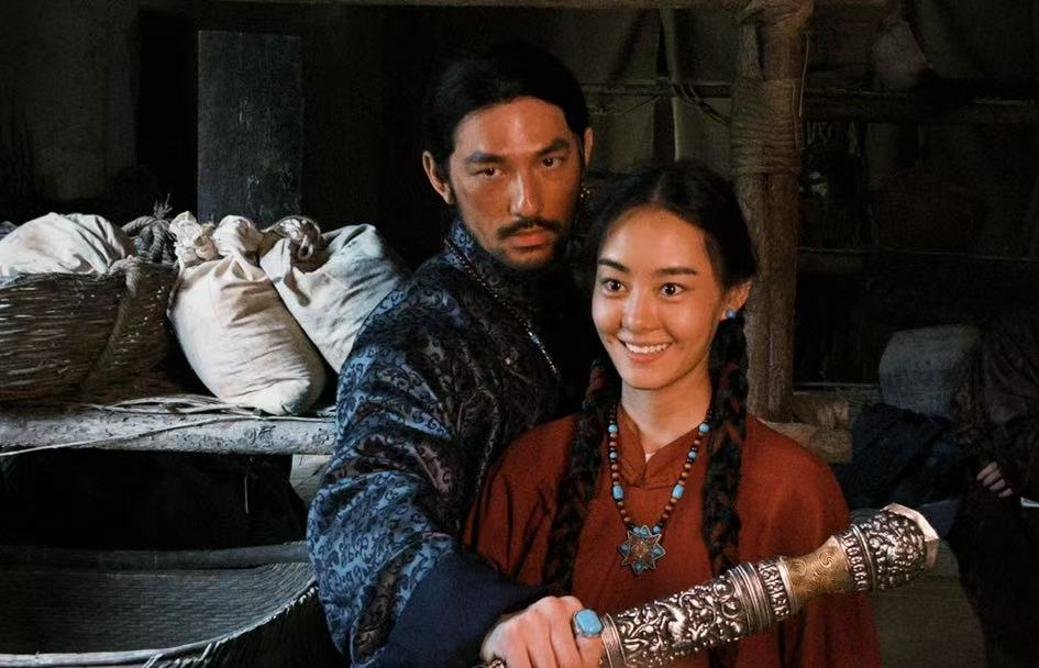 精品短剧《东山顶上》12月21日腾讯视频热血开播!