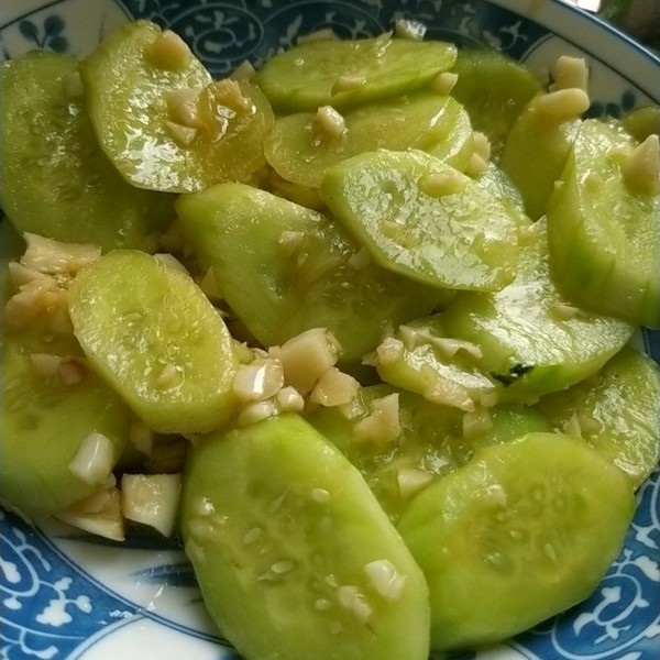 清炒黄瓜片:十种家常美味创新做法,轻松烹饪出清爽口感