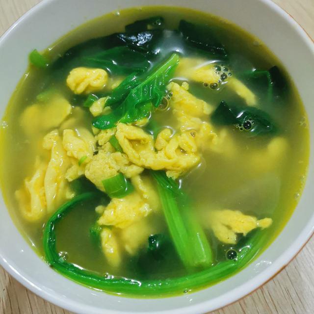 菠菜鸡蛋汤:营养滋补的美味汤品