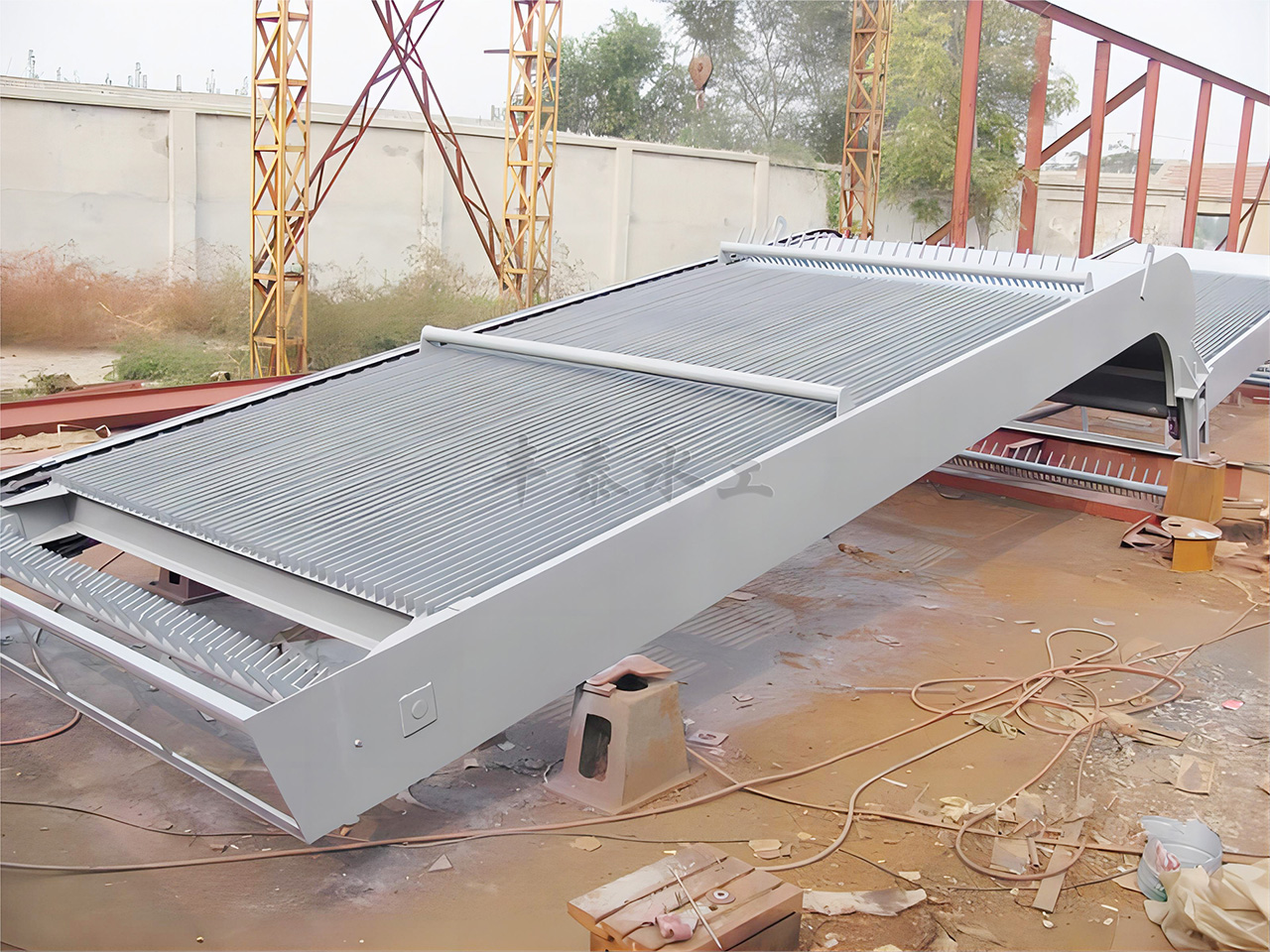 回转式清污机操作规范介绍