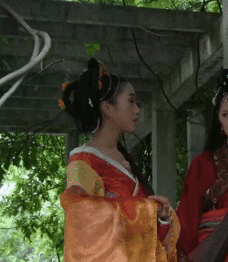 陈五真陈五真是电视剧《西游记后传》中的女反派,是从地府逃出的恶鬼