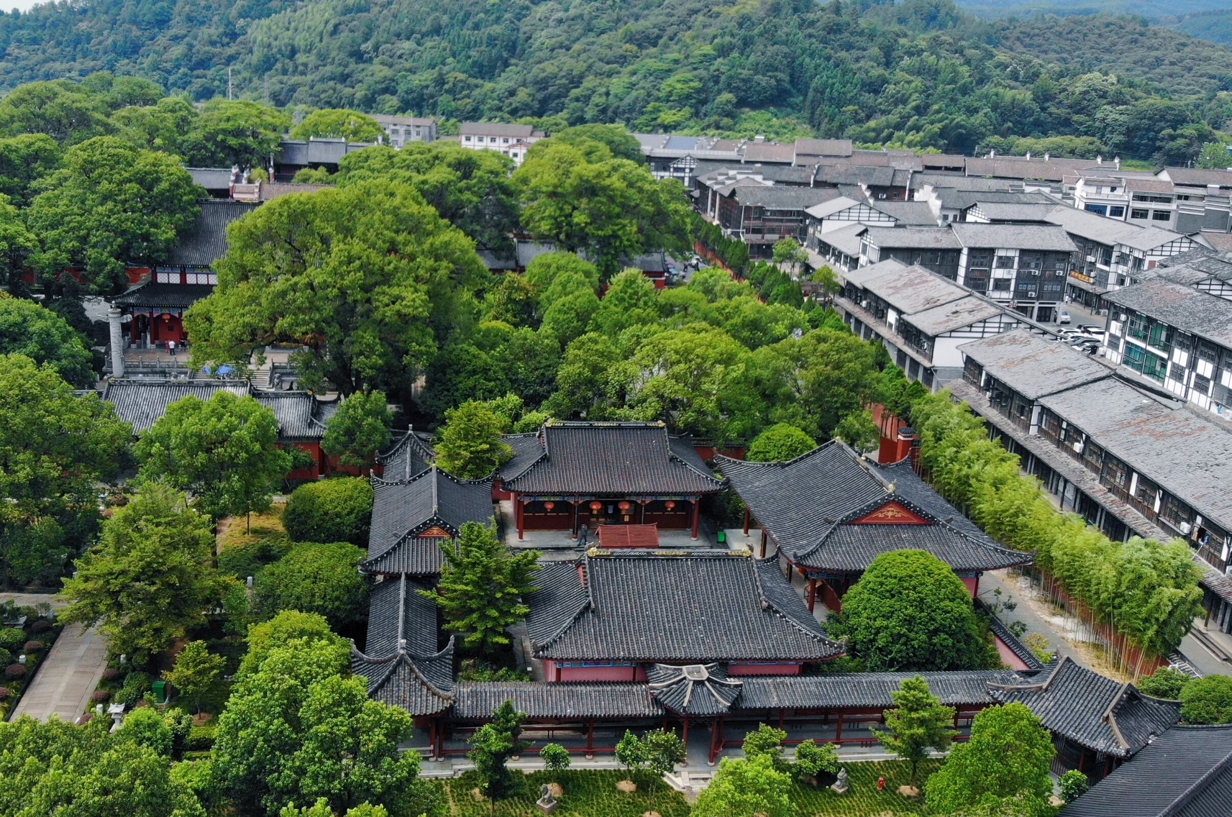 江西丹霞地质公园,深山古村,夏季避暑胜地