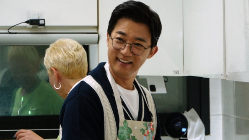 演员安在旭自曝生死劫：从脑出血奇迹生还到家庭幸福的背后故事