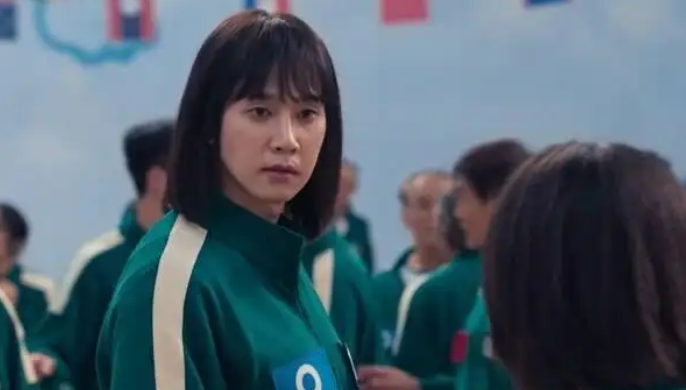 鱿鱼游戏3第三季赵贤珠是谁演的，120号贤珠扮演者朴成焄个人资料简介