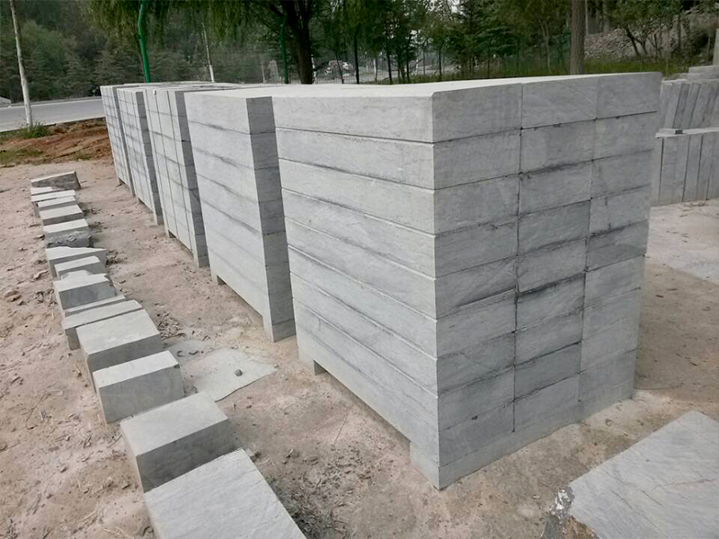 嘉祥青石路沿石在工程施工中需要注意以下几个方面,多图照片展示
