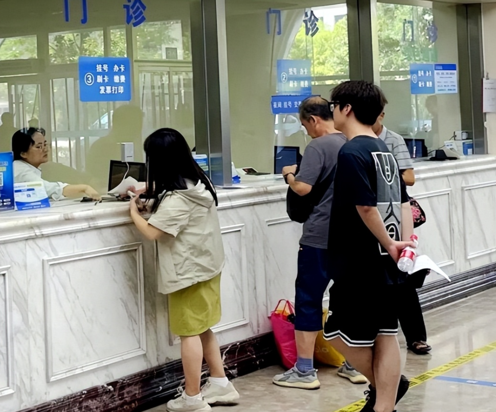 包含中国医学科学院整形外科医院医院排队代办挂号慢病定期复查,专人陪同跟进的词条 包含中国医学科学院整形外科医院医院排队代办挂号慢病定期复查,专人陪同跟进的词条