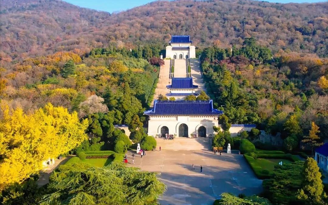 南京夏日行:一次文化的探索与味蕾的旅行
