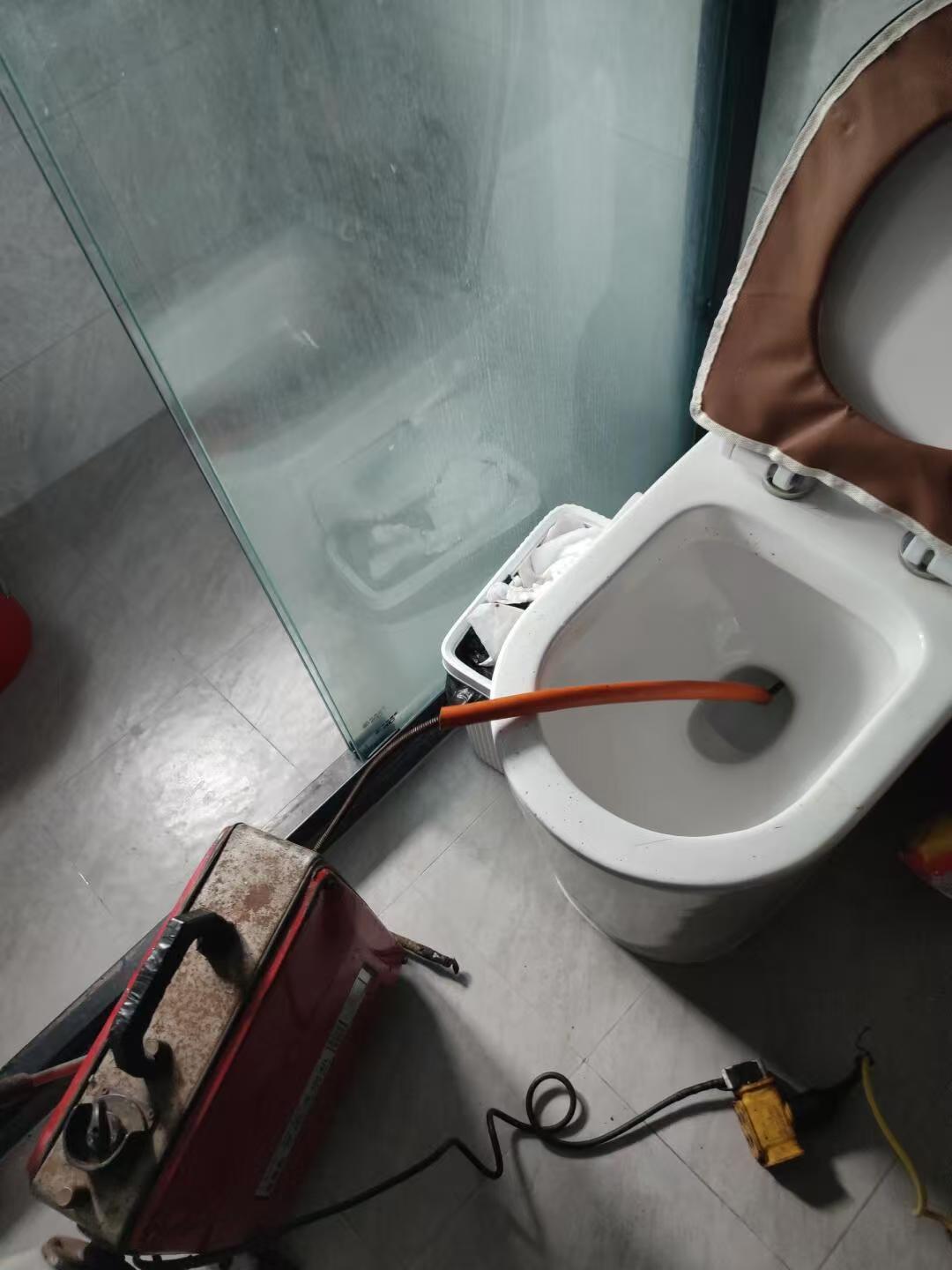 济南市中区下水道疏通/管道堵了疏通/马桶疏通维修/管道漏水维修
