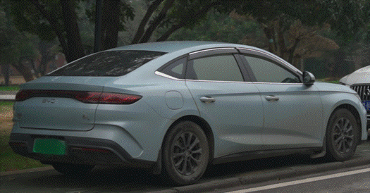 高校停车场真相：比亚迪凭什么拿下“高知”味蕾？-有驾