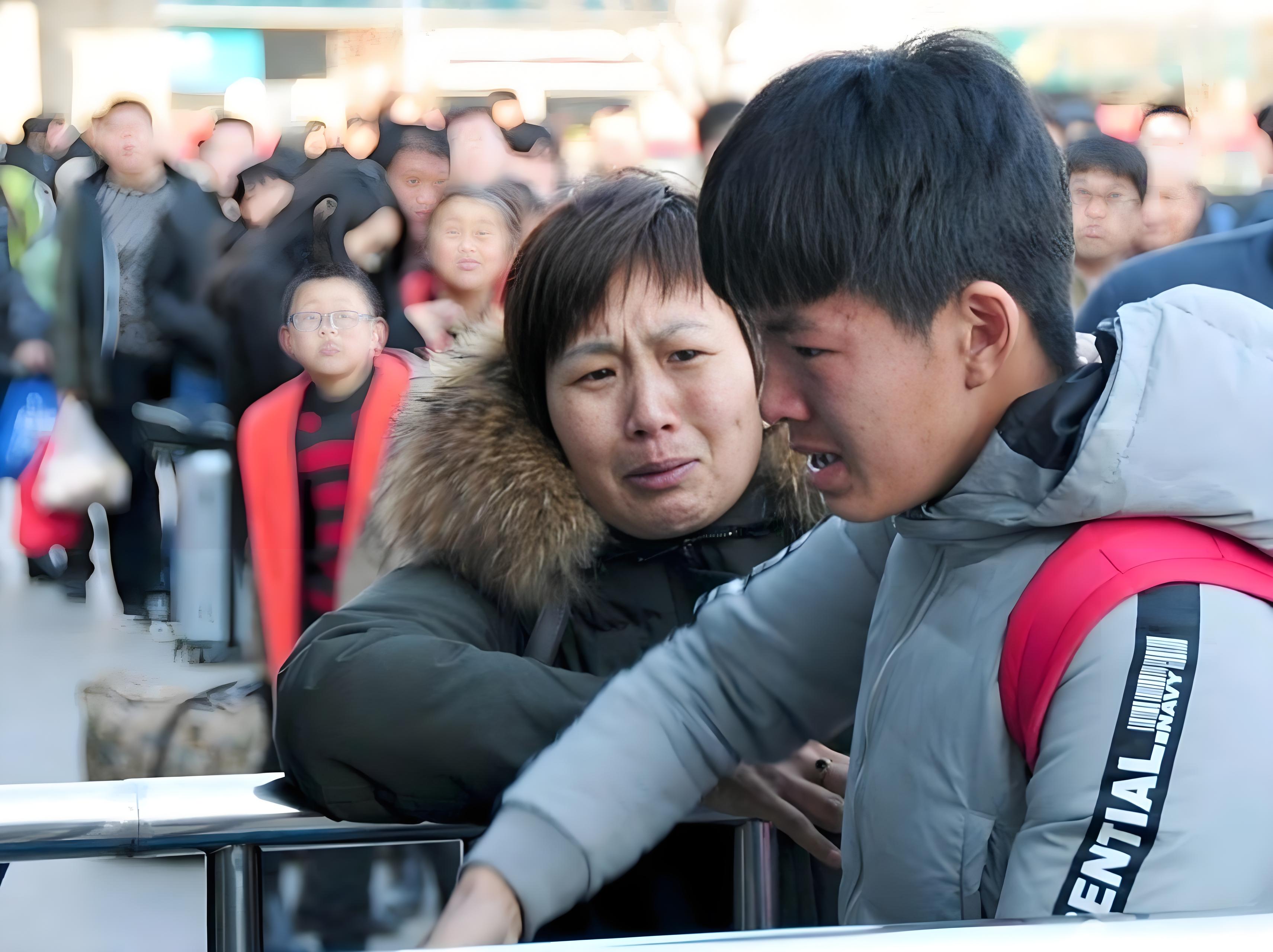 春节假期临近,那些依依不舍的瞬间