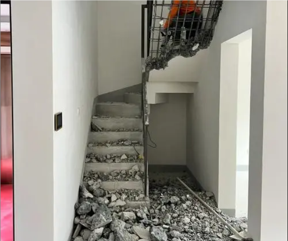 石家庄桥西区拆楼梯砸墙砸地砖哪家好裕华区除墙砖拆隔断找谁电话