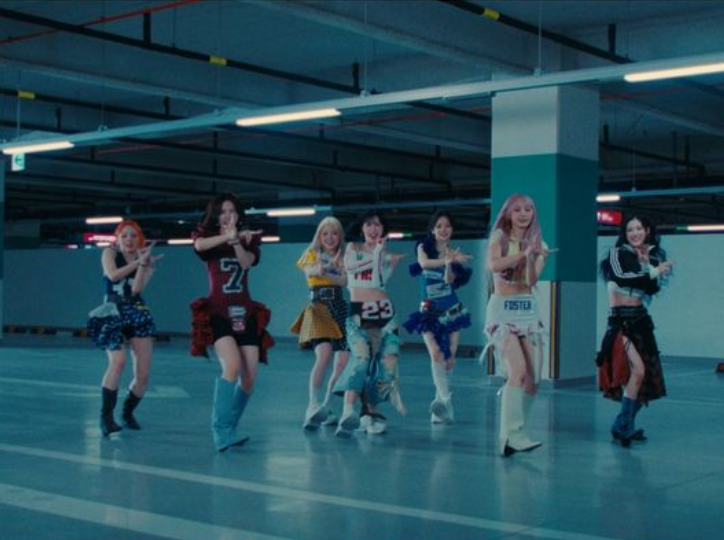 7人7色视觉盛宴！女团ICHILLIN'以成熟魅惑姿态回归 新专预告片高甜预警