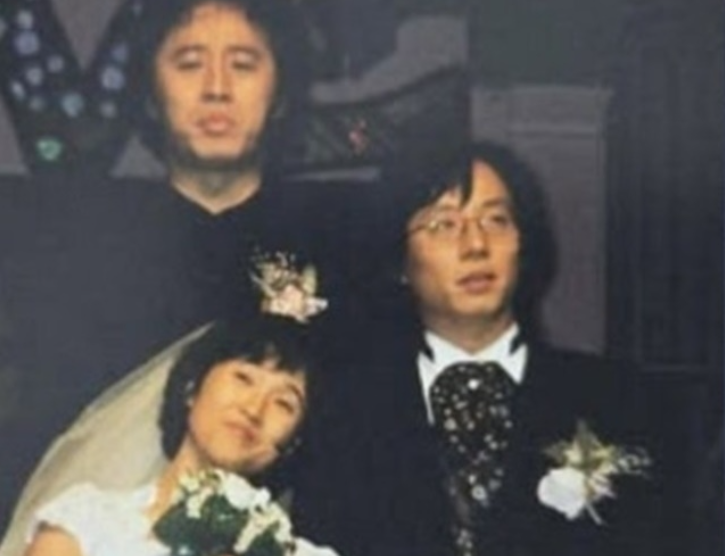 刘在石宋恩艺青涩“婚礼照”曝光！20年神仙友情甜哭网友：这才是真CP