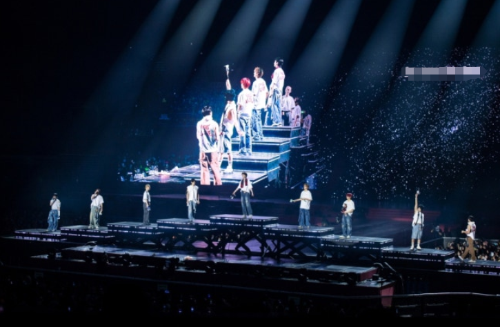 三天狂掀韩流热浪！THE BOYZ首尔演唱会创纪录，新曲初舞台引爆尖叫