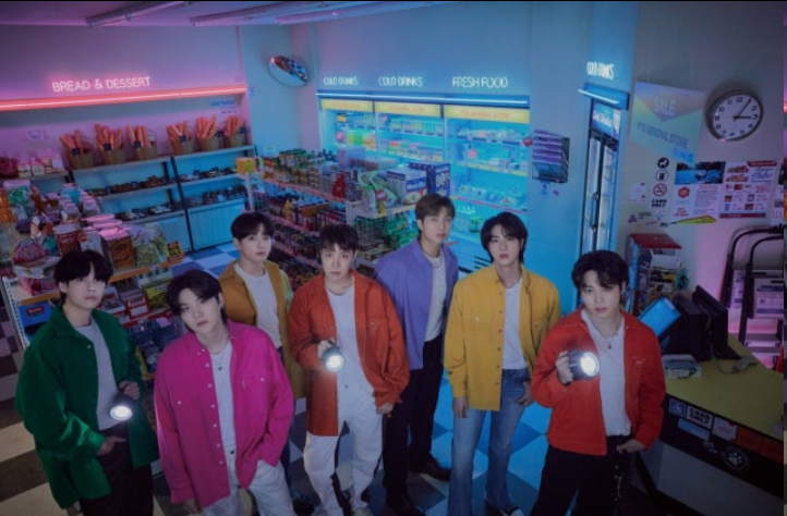 BTS三月回归大揭秘？公司回应暧昧不清，2026年全员合体引爆期待！