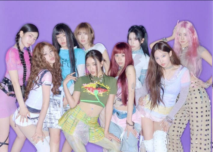 TWICE全球狂飙！新曲霸榜美英日三大榜单，女王级纪录再刷新