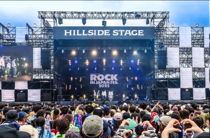 TWS震撼登场《ROCK IN JAPAN》！新生代K-POP舞台怪物征服30万观众