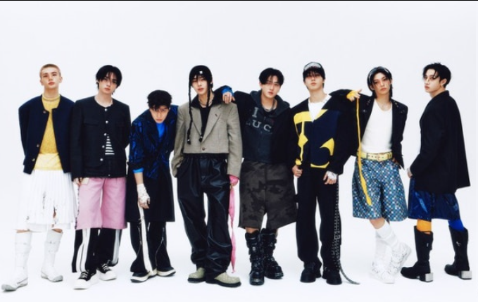 连创7张Billboard冠军神话！Stray Kids《KARMA》销量口碑双爆发