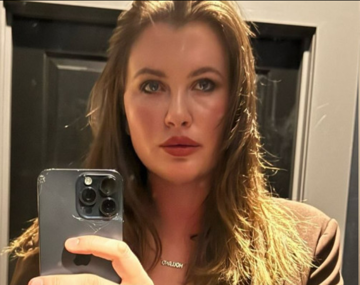 星二代觉醒宣言！爱尔兰·鲍德温斩断原生家庭枷锁，为爱女重塑温暖港湾