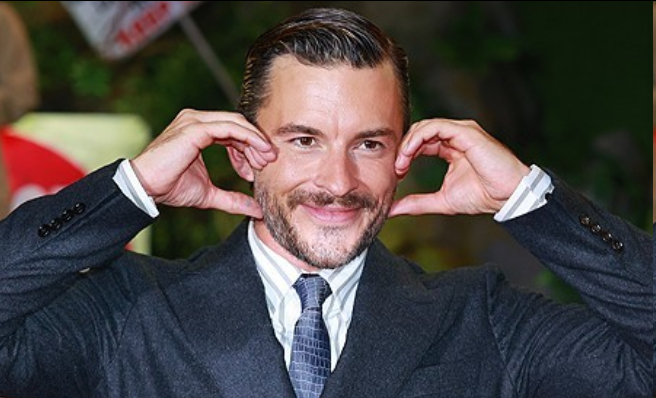 男星乔纳森·贝利登顶《人物》